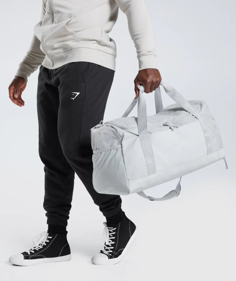 Gymshark Medium Everyday Gym Sports Bag Light Grey | CA 1N5670